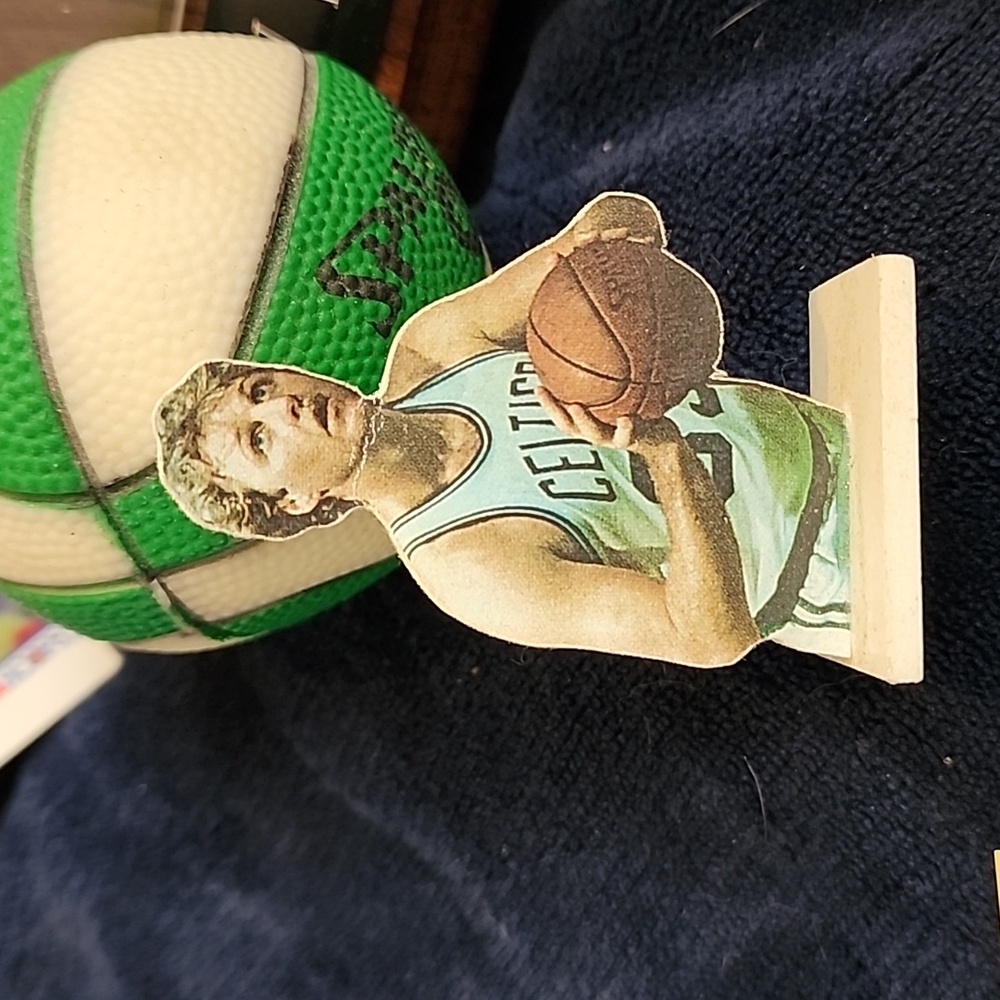 Larry Bird Celtics Collectibles. - Picture 8 of 13